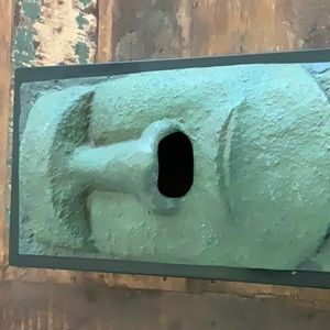 Easter island statue tissue holder/dispenser